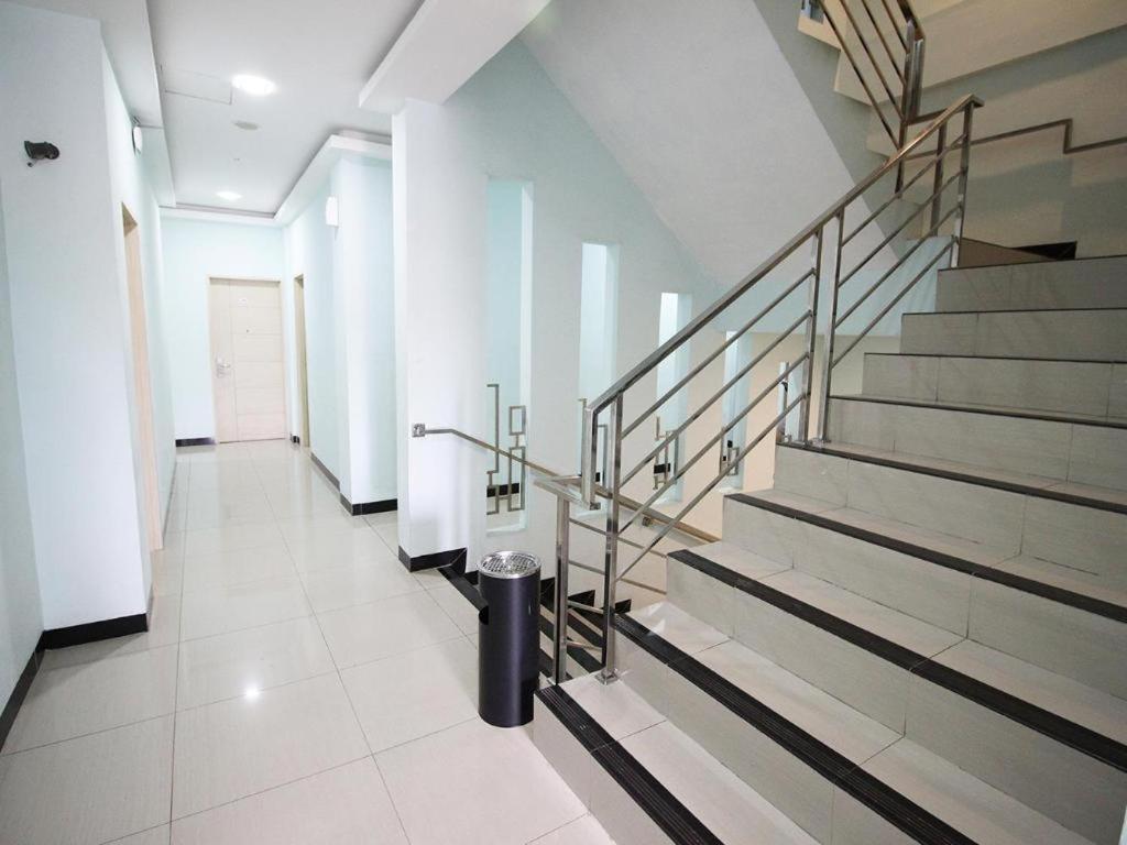 Amaliun Hotel Medan Esterno foto