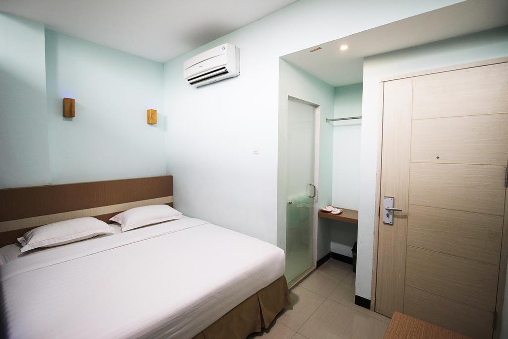 Amaliun Hotel Medan Esterno foto