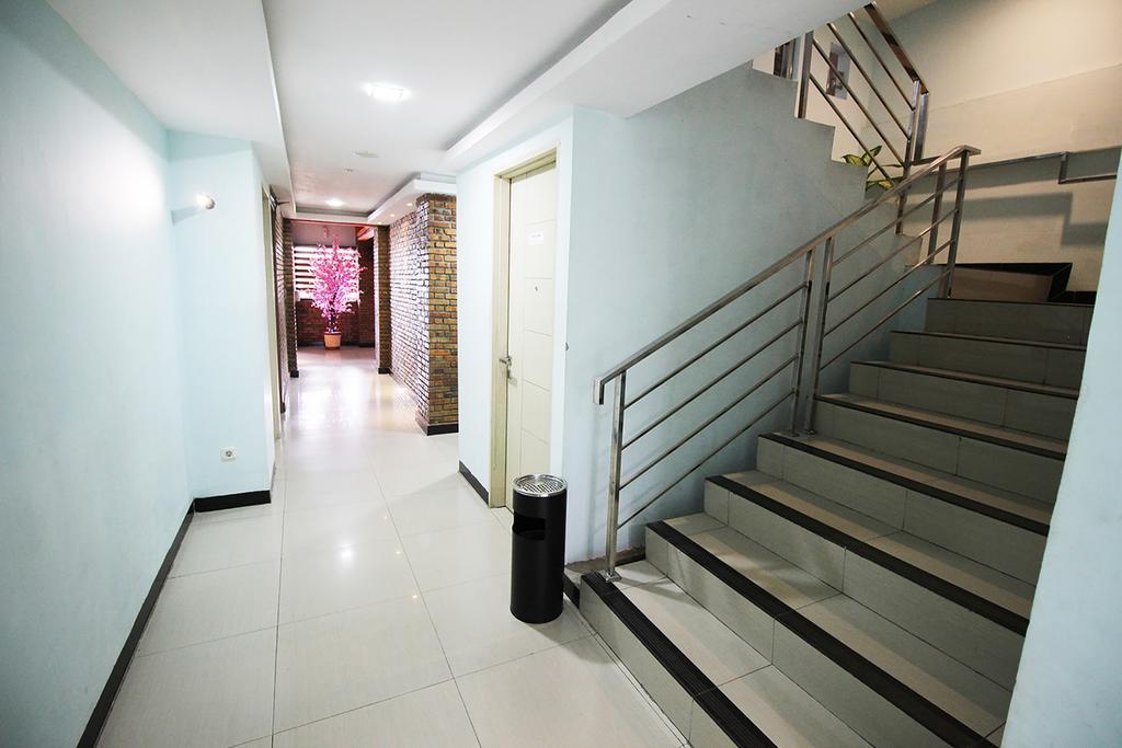 Amaliun Hotel Medan Esterno foto