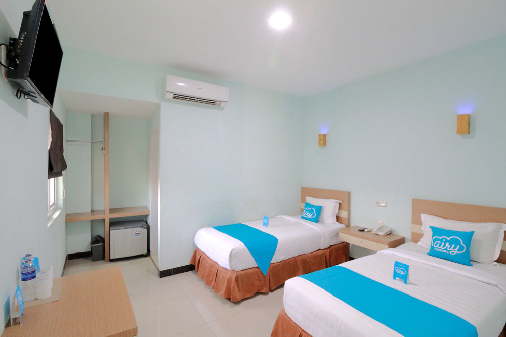 Amaliun Hotel Medan Esterno foto